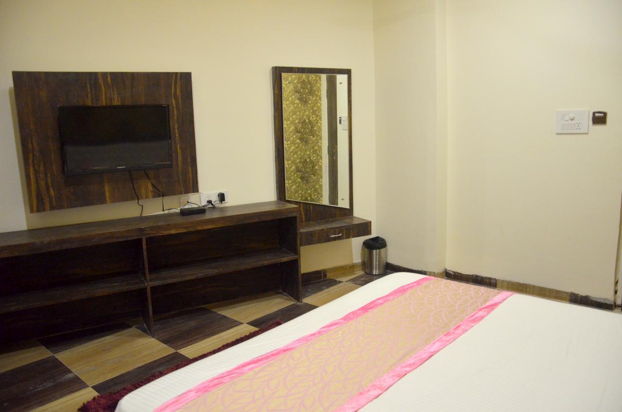 Chinhat The Grand Orion酒店 外观 照片
